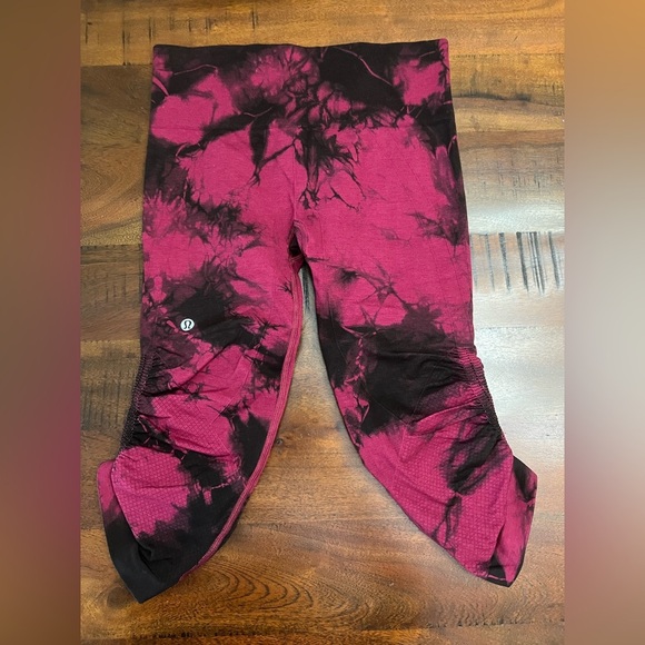 Lululemon In The Flow Crop II size 6 - Picture 1 of 4